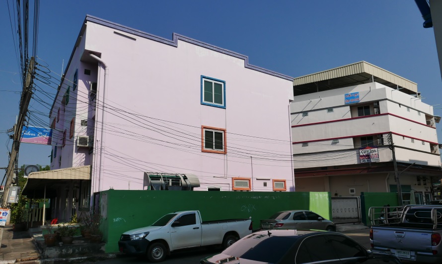aP1150188 City Inn.JPG