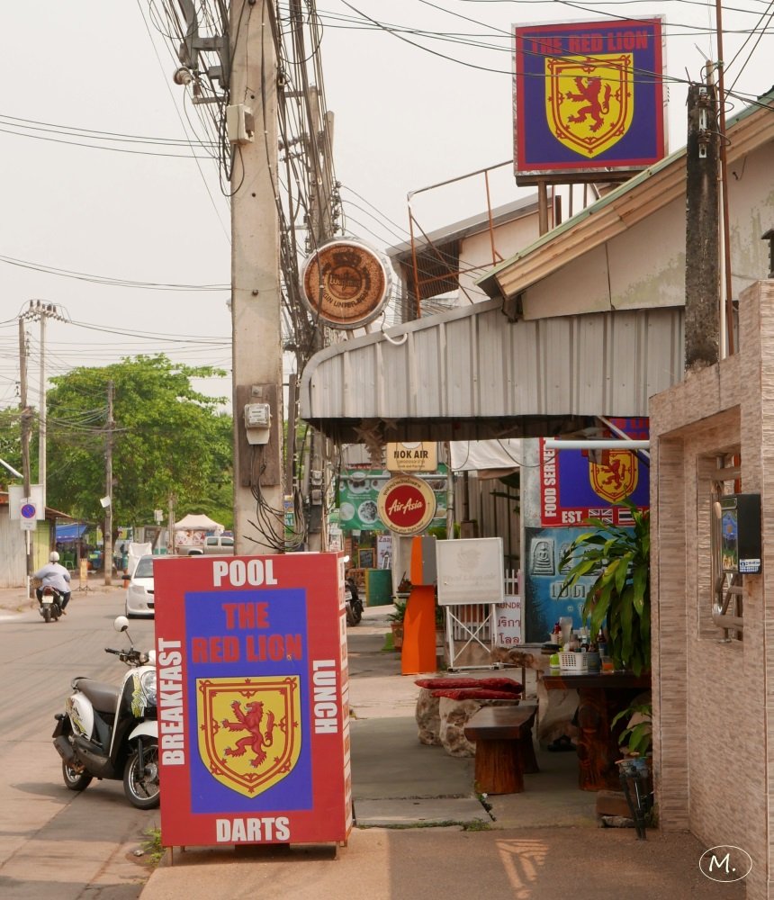 Red Lion.JPG