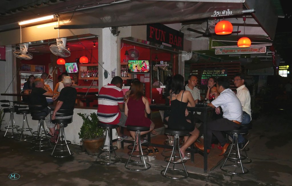 Fun Bar 2.JPG
