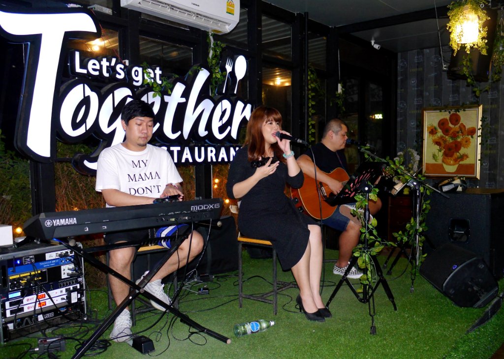 Let's get together 8.JPG