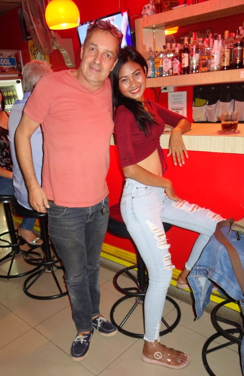 Fun Bar 5hz9.JPG