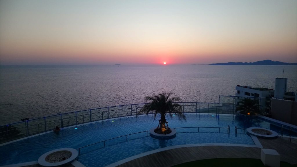 WhatsApp Image 2019-11-30 at 18.29.34.jpeg