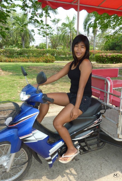 Adulyadet Rd. 10.JPG