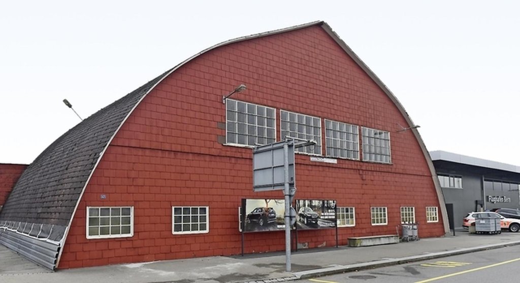 Bider- Hangar Belpmoos.jpg