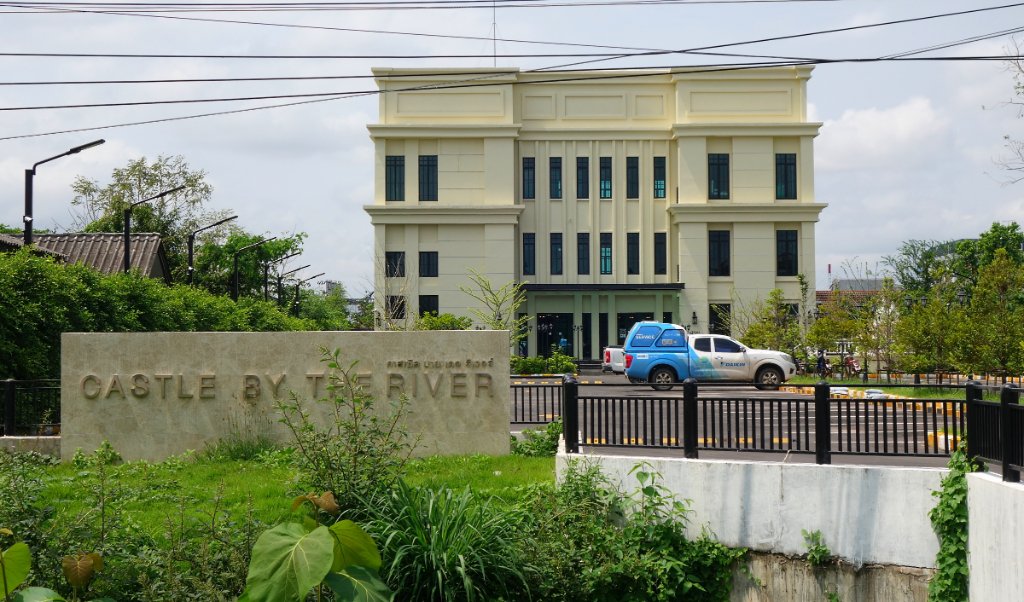 Castle by the river.JPG