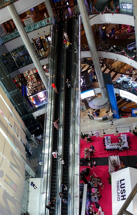 Terminal 21 b.JPG