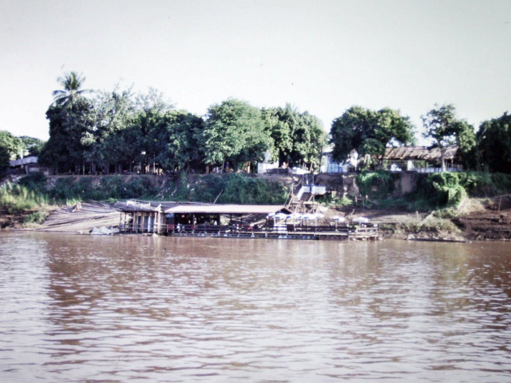 Nong-Khai-1981.jpg