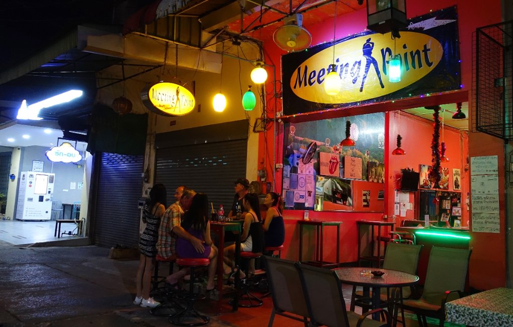 P Meeting Point Piauw.JPG