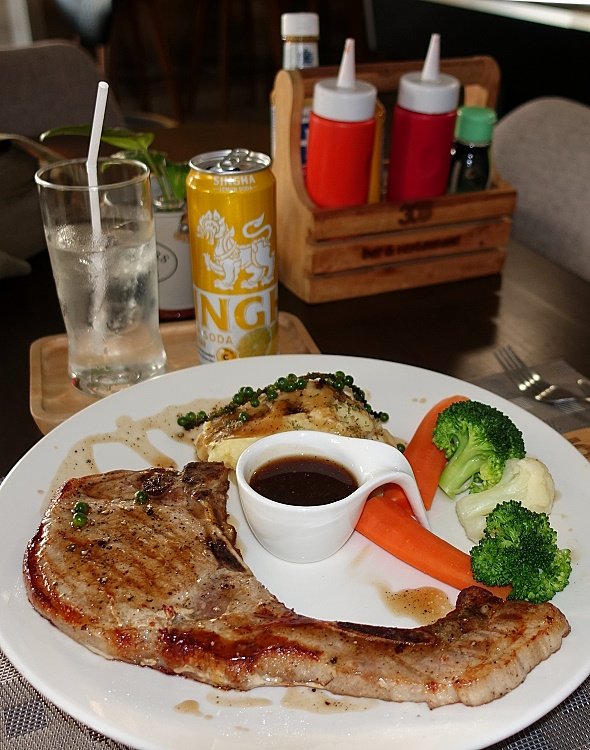 porc chop mash 305.JPG