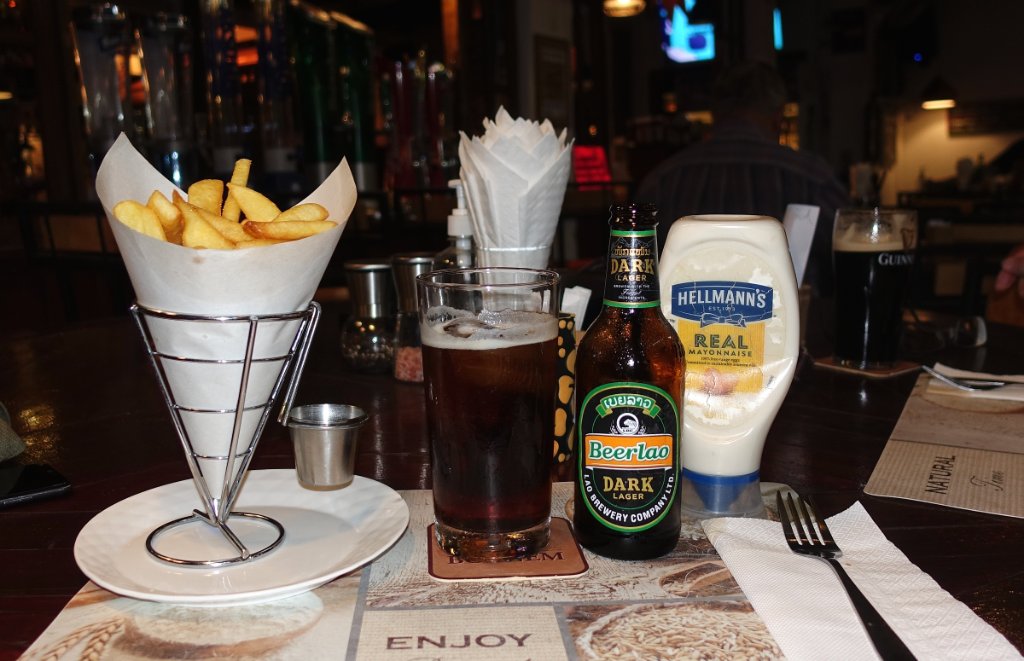 Patat Frites bei Max.JPG