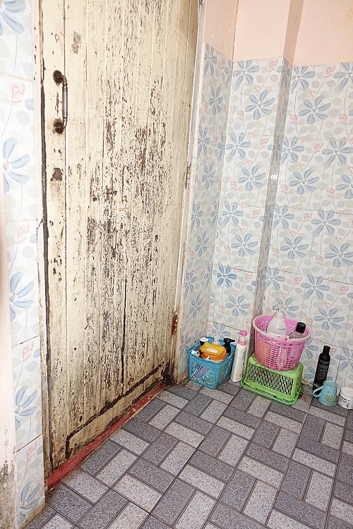 Sampan Massage WC.JPG