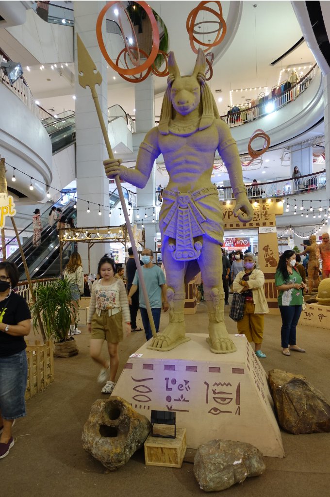 Central Plaza 7jr.jpg