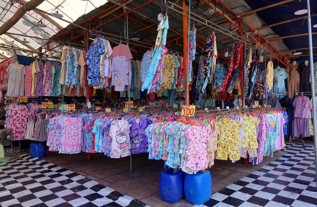 Trung Si Muen Fair 8.JPG