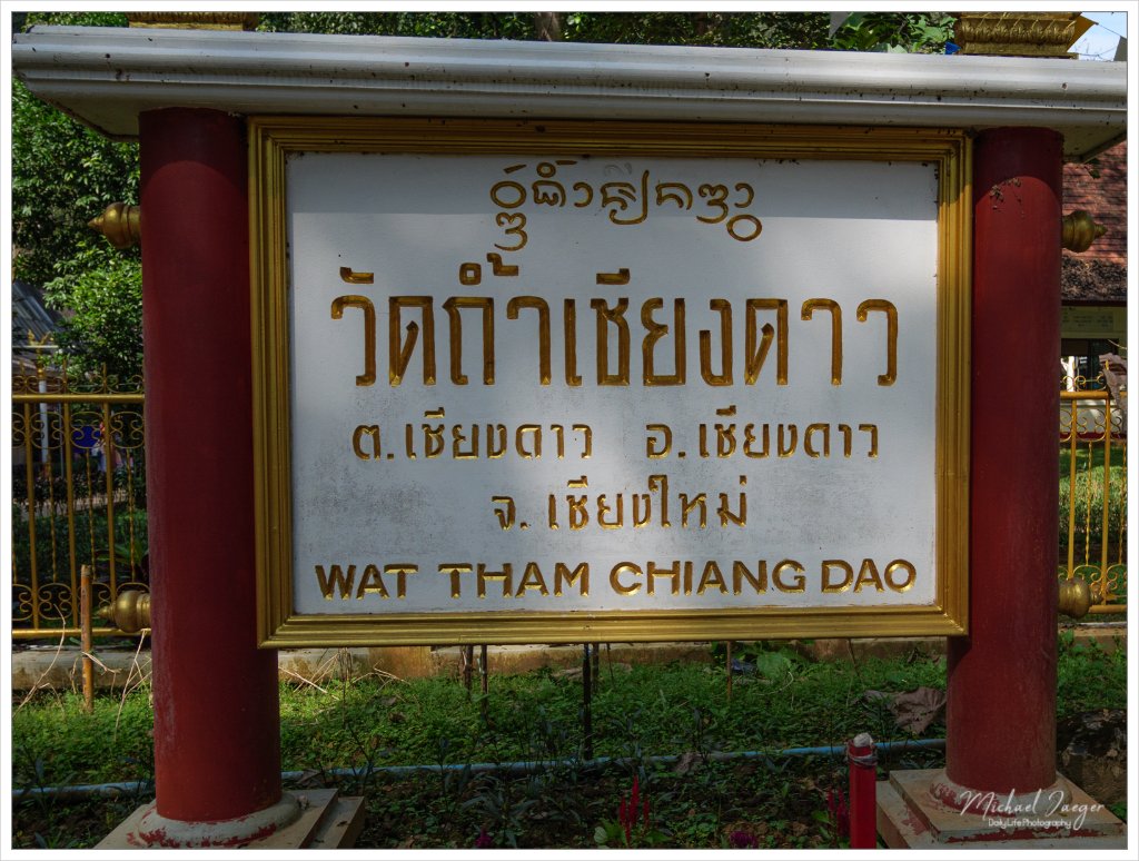 Wat-Tham-Chiang-Dao-1.jpg