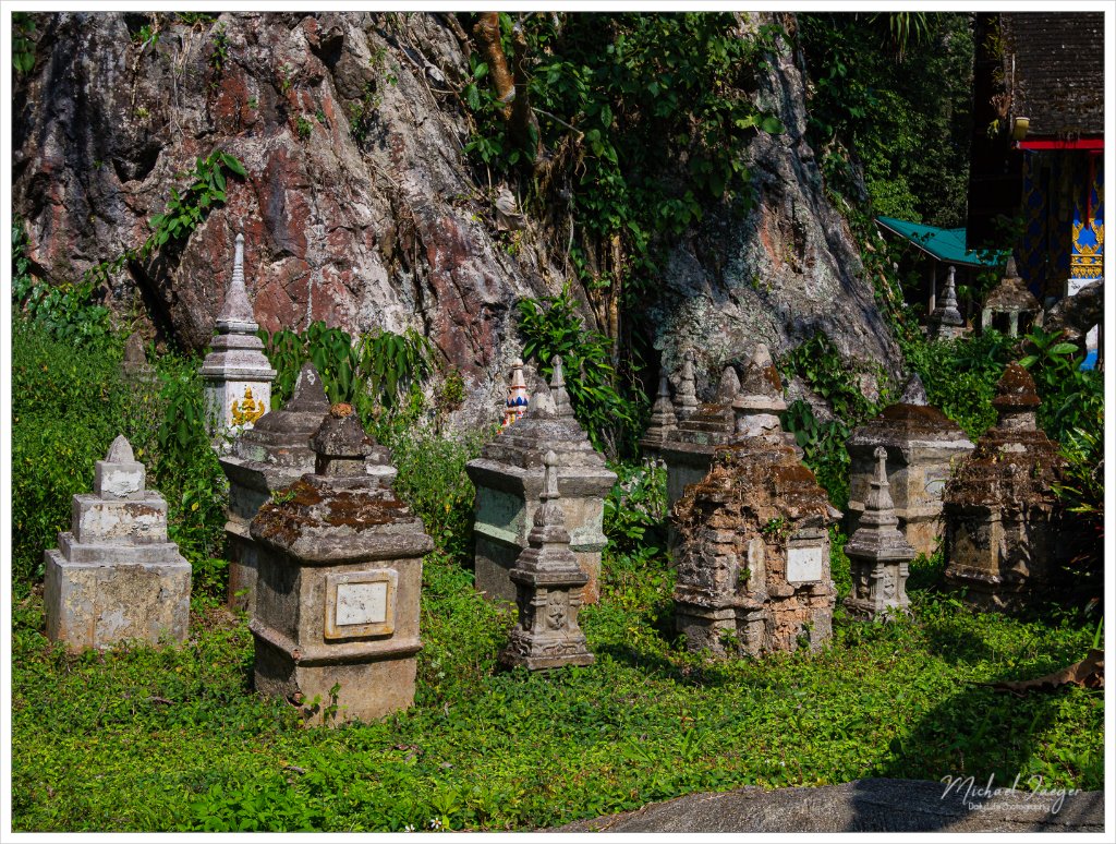 Wat-Tham-Chiang-Dao-12.jpg