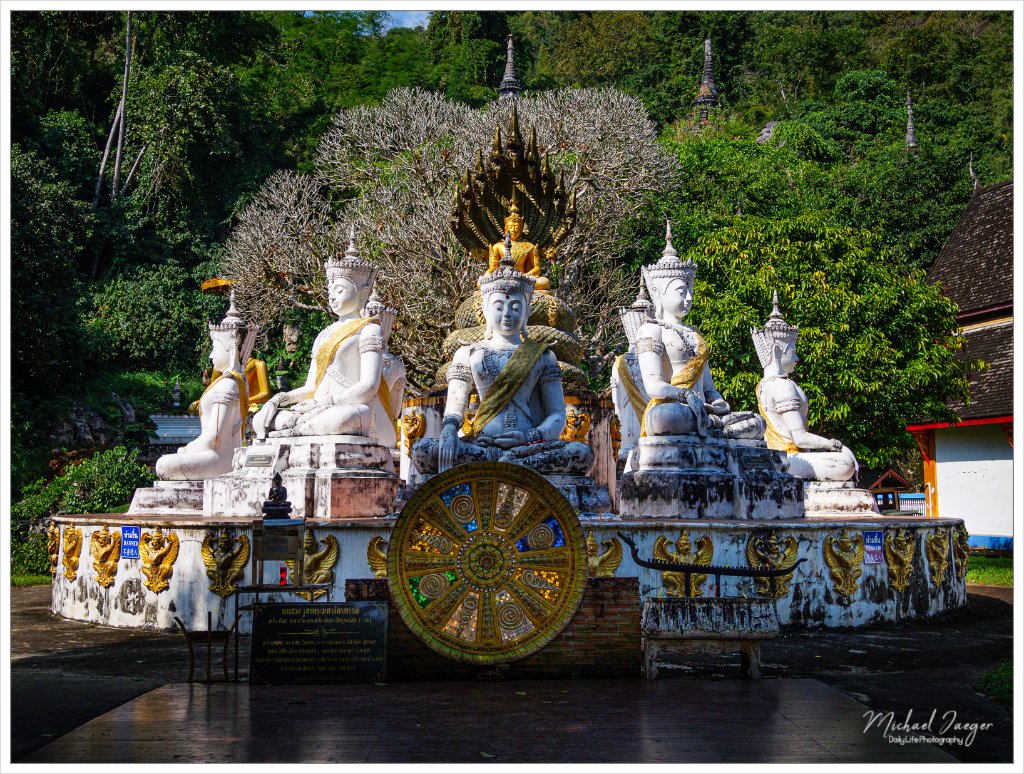 Wat-Tham-Chiang-Dao-part2-2.jpg