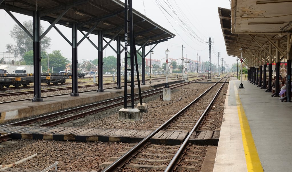 Bahnhof z.JPG
