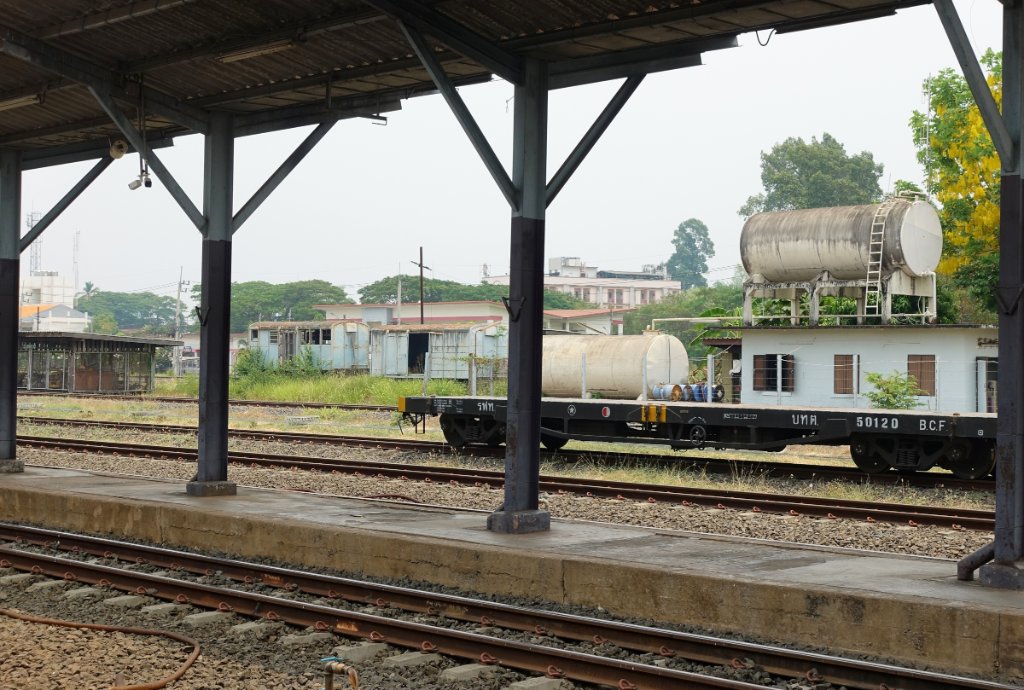 Bahnhof o.JPG