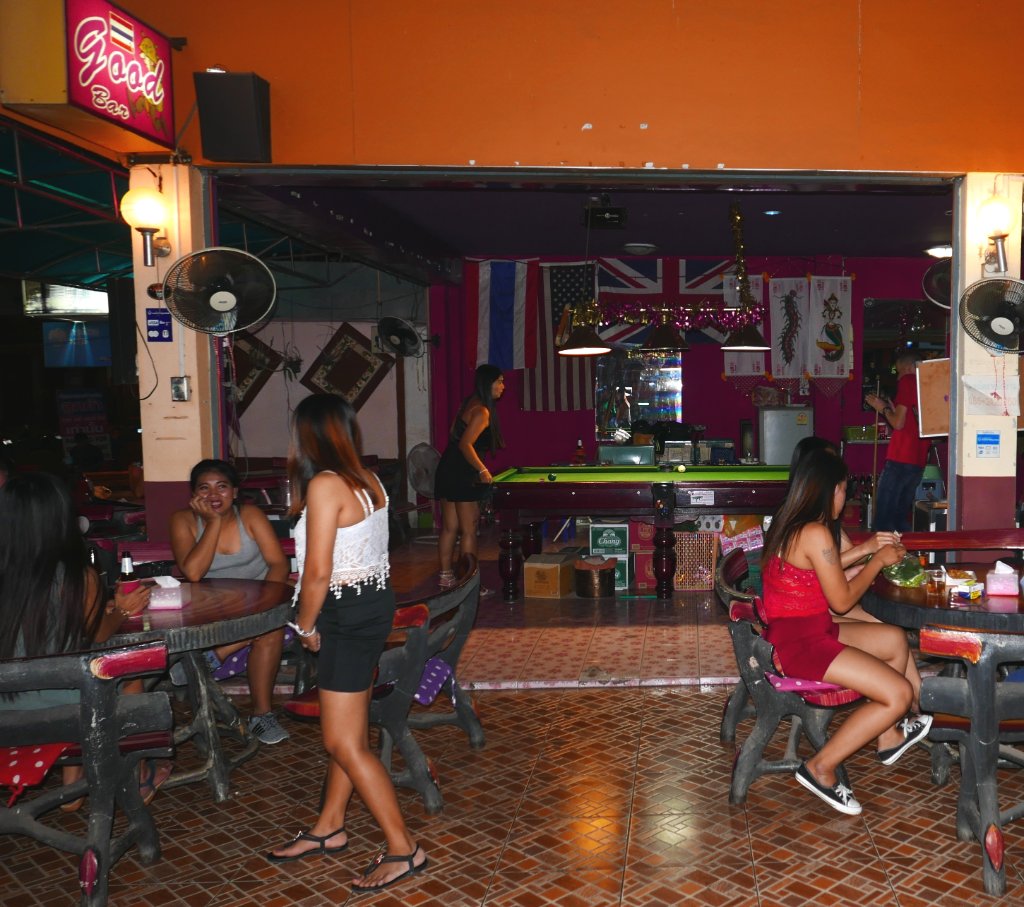 Bar D and N id8.JPG